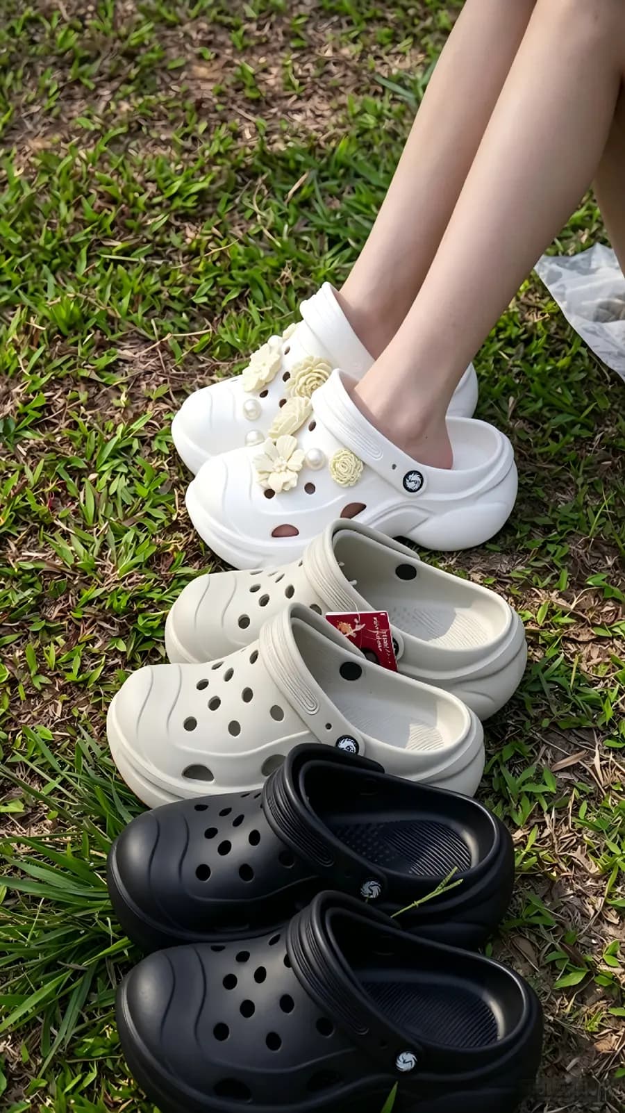 Kunoth lightweight waterproof EVA foam clogs product display