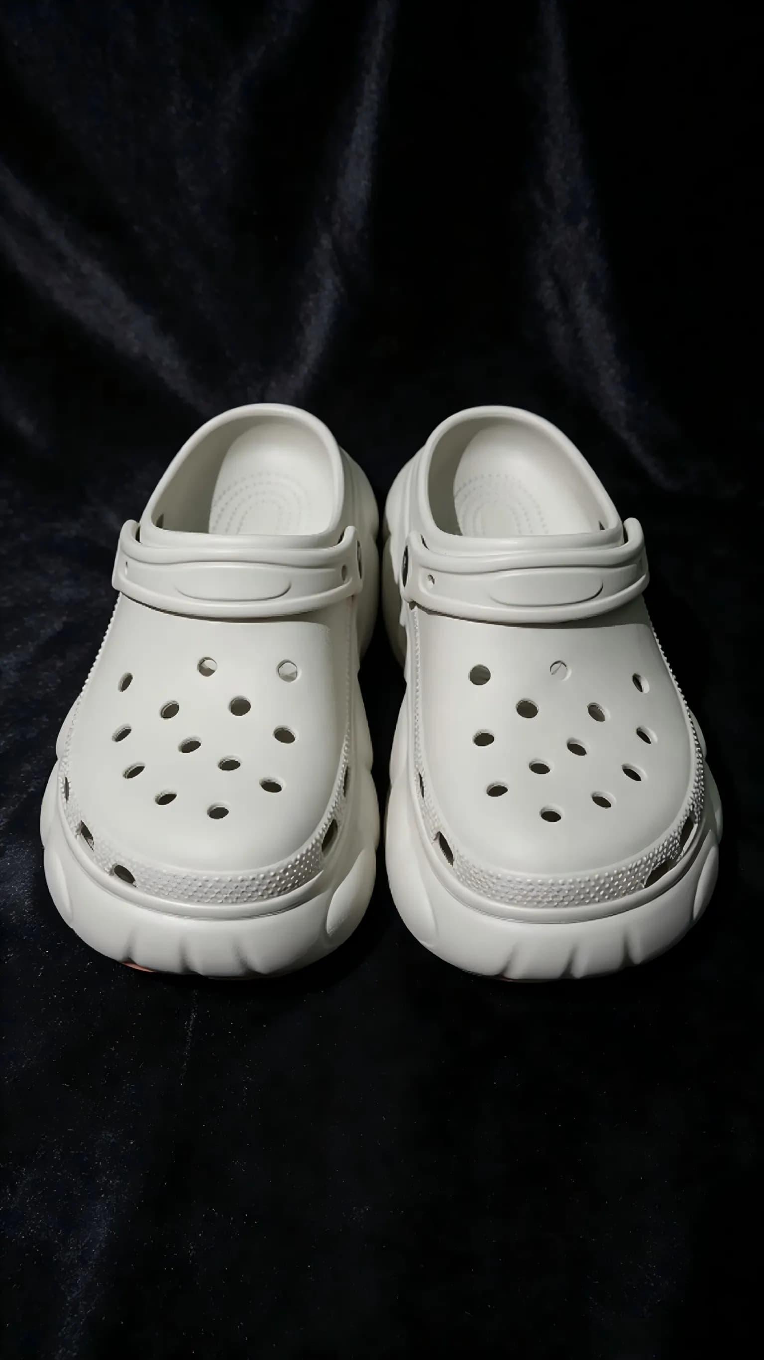 Kunoth lightweight waterproof EVA foam clogs product display