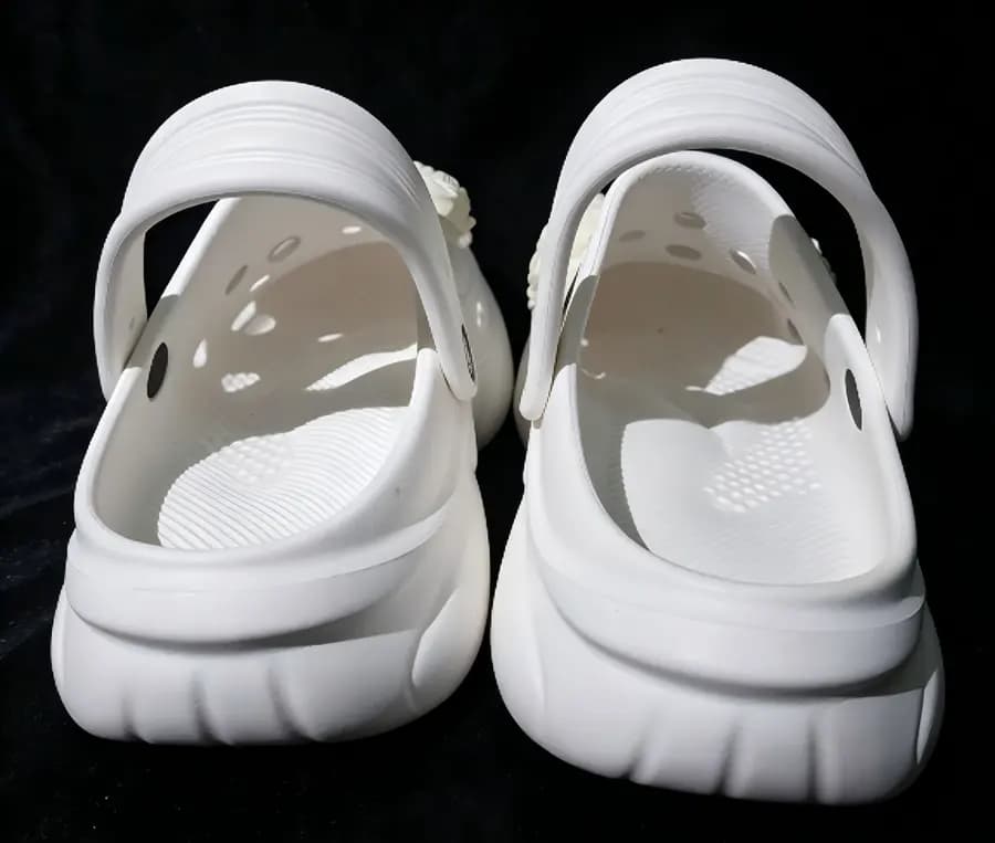 Kunoth lightweight waterproof EVA foam clogs product display