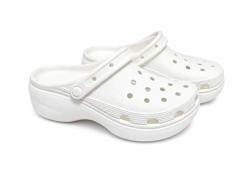 Kunoth EVA foam clogs sample on clean background
